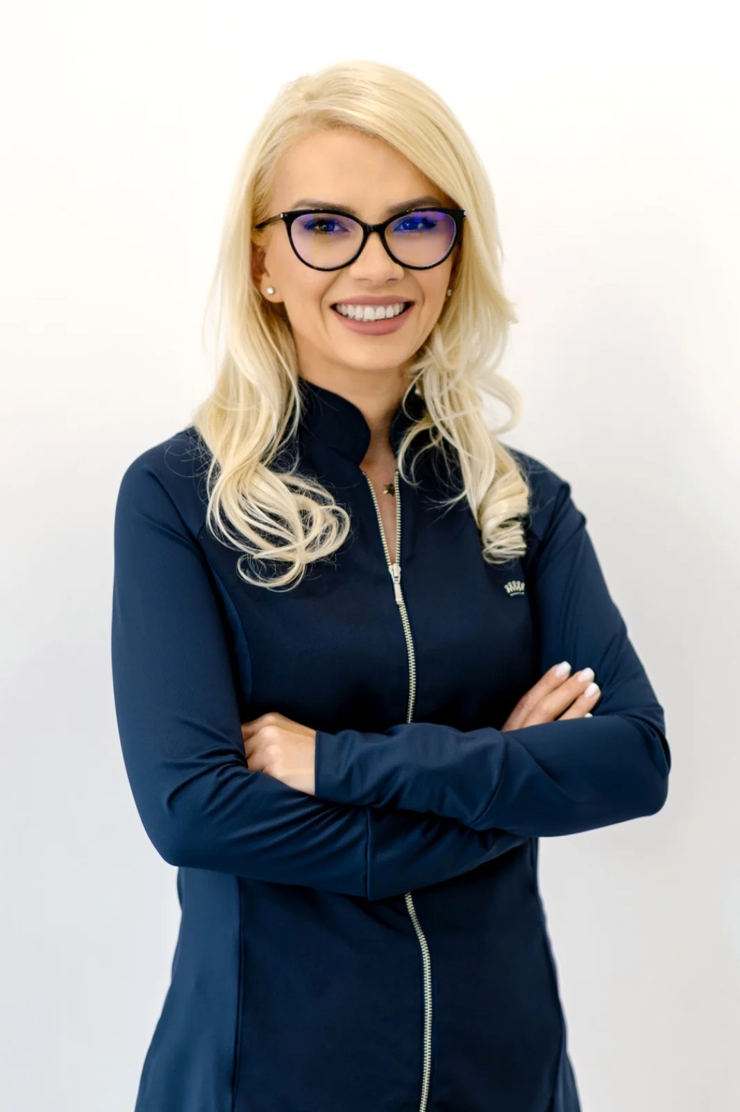 Dr. Ela Tataru